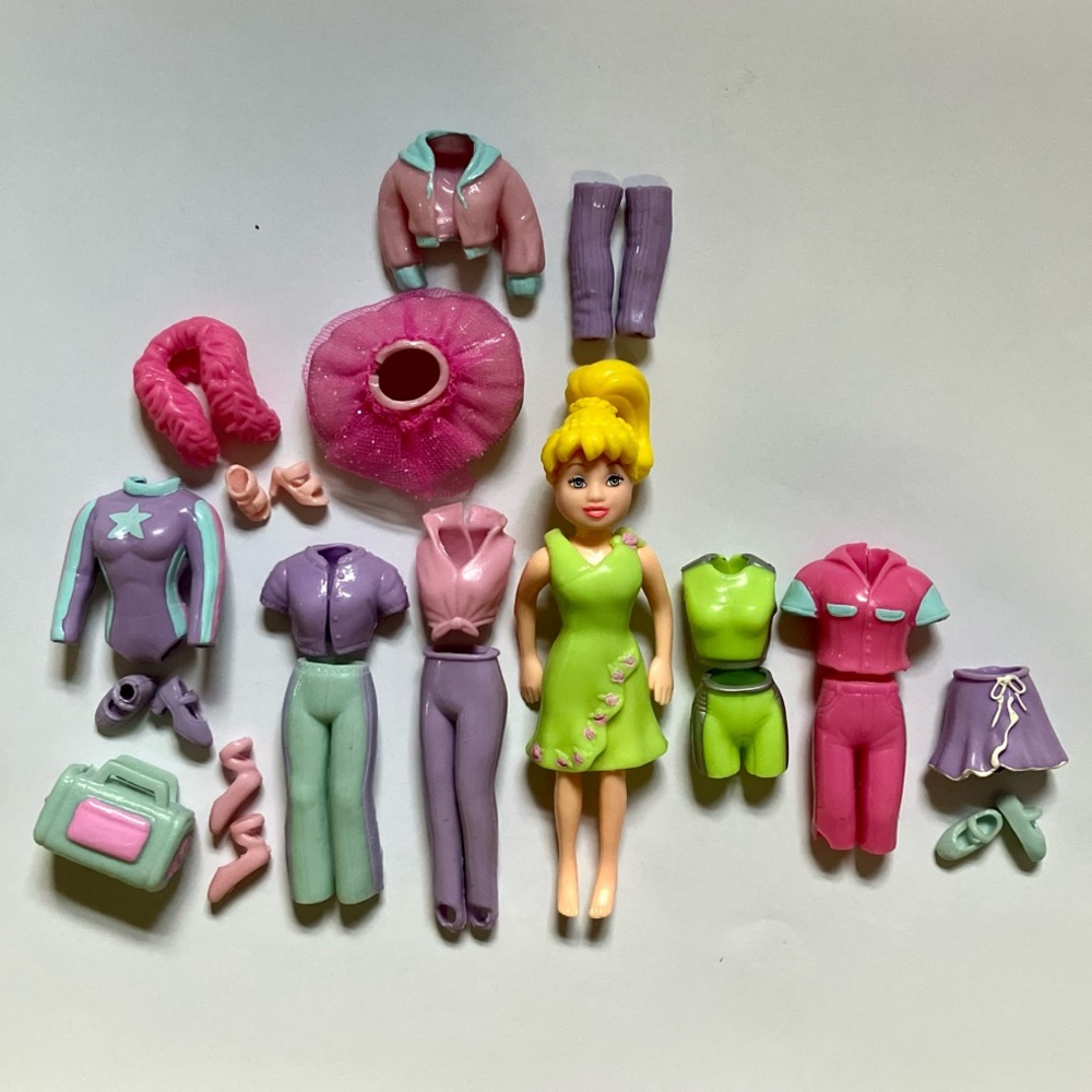 2000 Fashion Polly “Dance World” Fashion Pack 💗🩰 *Incomplete, Missing 5 Pieces*